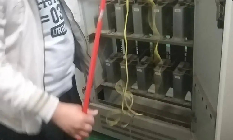 補償柜更換并聯電容器要注意的3個問題 補償柜更換并聯電容器要注意的3個問題