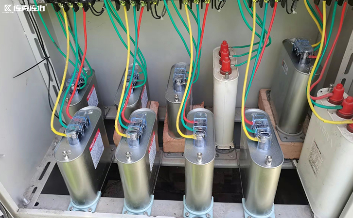 無功功率補(bǔ)償電容器