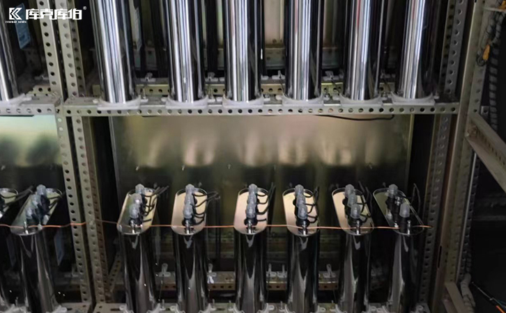 低壓電力電容器