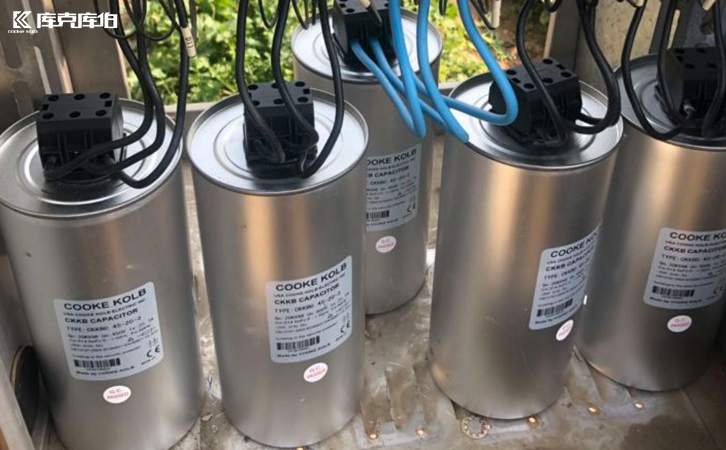 圓柱形電容器