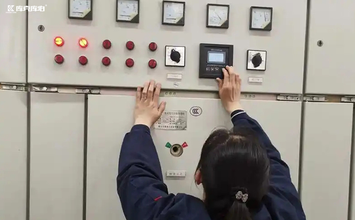 四象限無功補償控制器