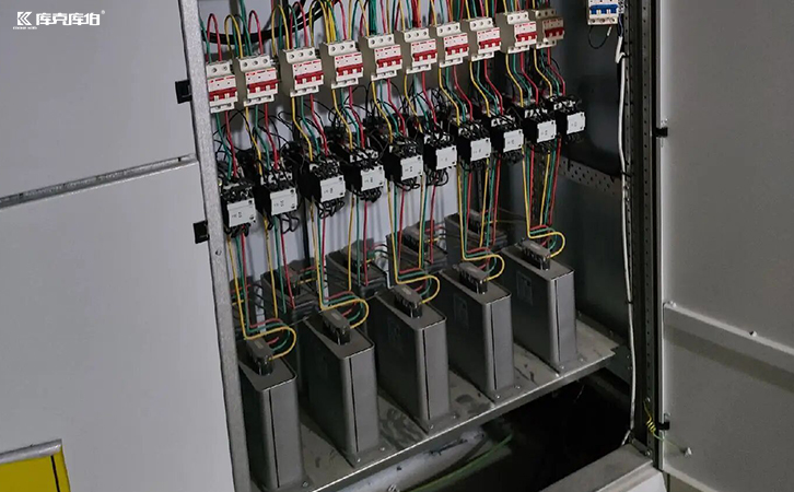 低壓補償電容器