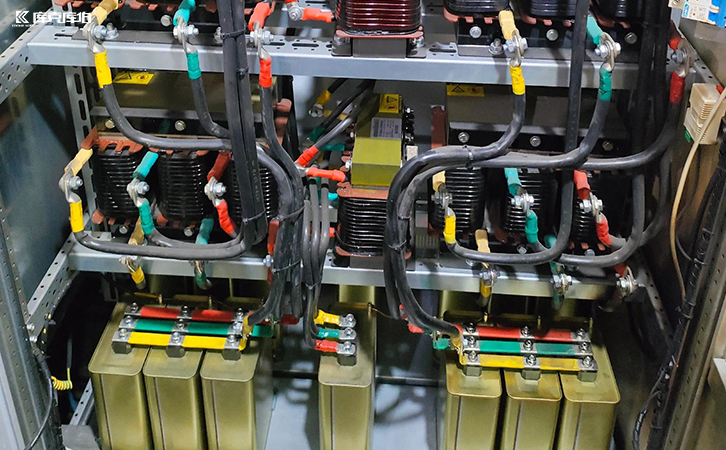 無功補(bǔ)償電容器