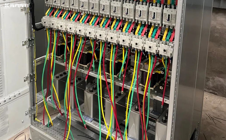 無(wú)功補(bǔ)償電容器